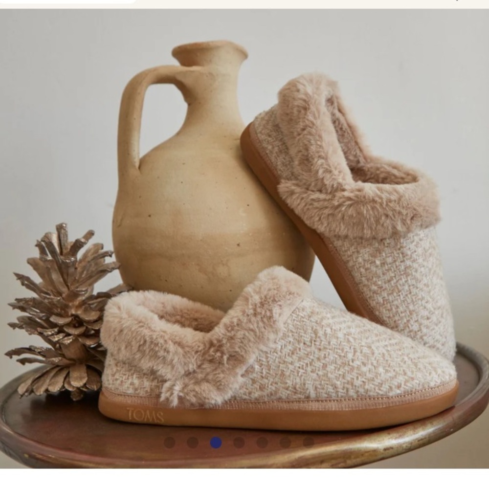 TOMS Cream Fuzzy Slip-Ons - Picture 5 of 6